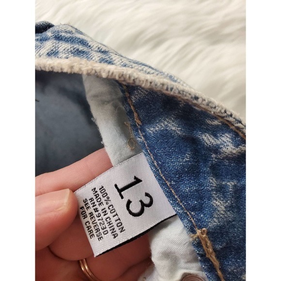 Almost Famous Vintage Mom Jeans Distressed Size 13 NWT‎ - Picture 5 of 8